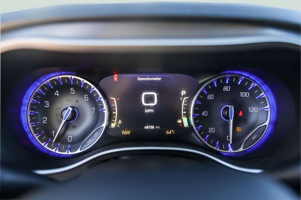 Used Car 2022 Chrysler Pacifica  Touring L For Sale Under $30,000 In Austin, Texas