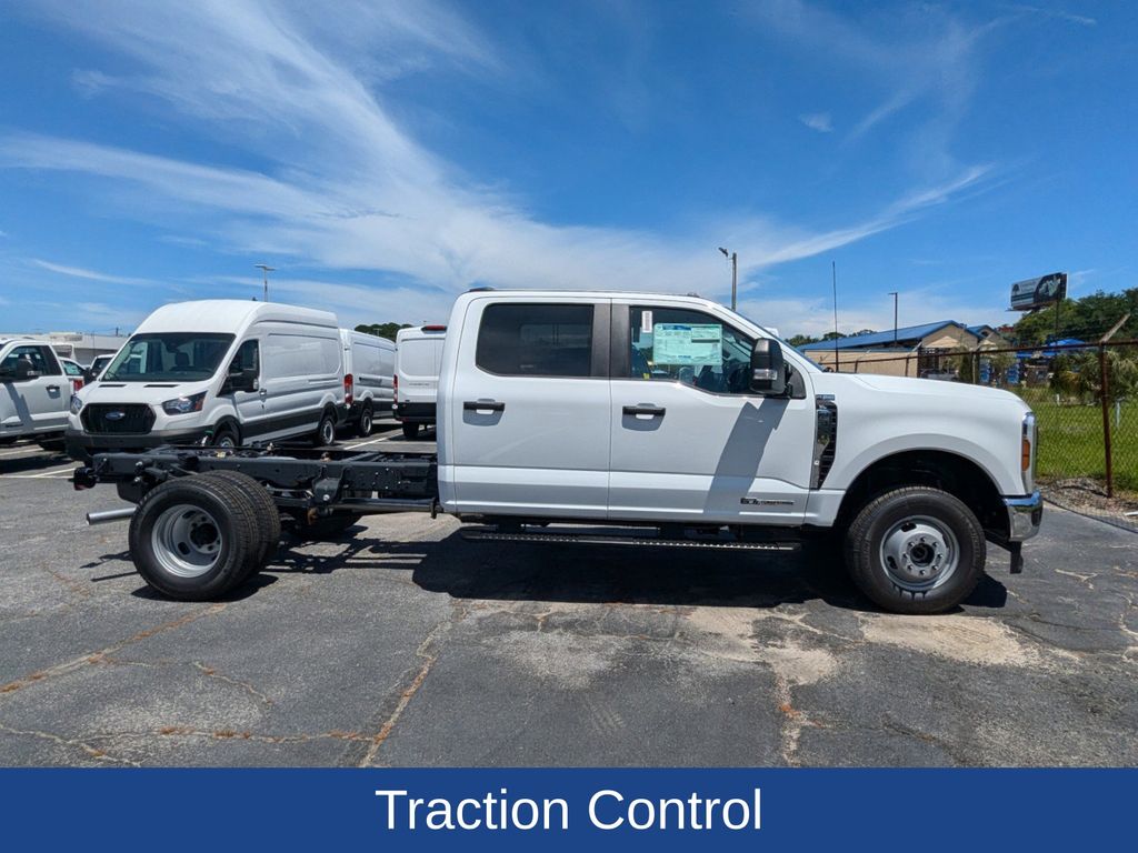 2025 Ford F-350 Super Duty XL