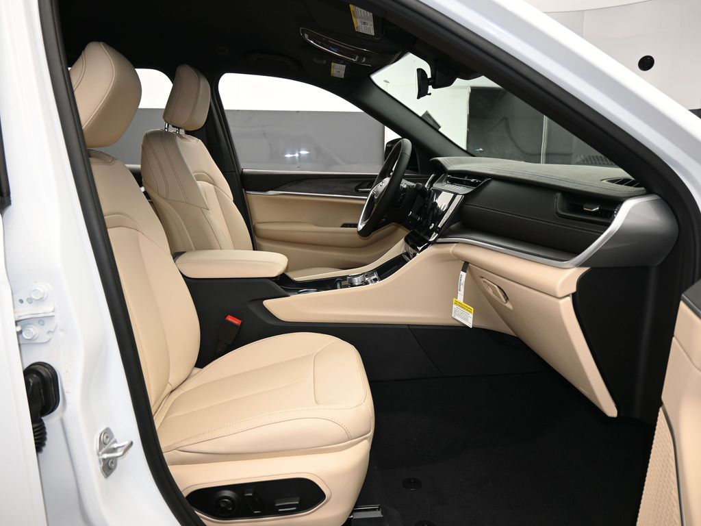 New 2026 Bright White Clearcoat Jeep Limited image 40