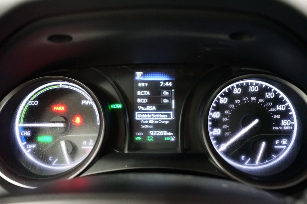 Thumbnail: 2023 Toyota Camry - 16