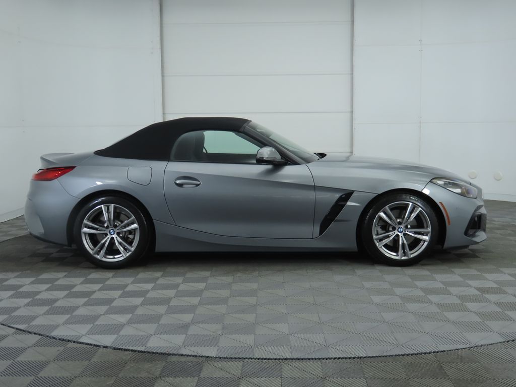 Thumbnail: 2025 BMW Z4 - 12