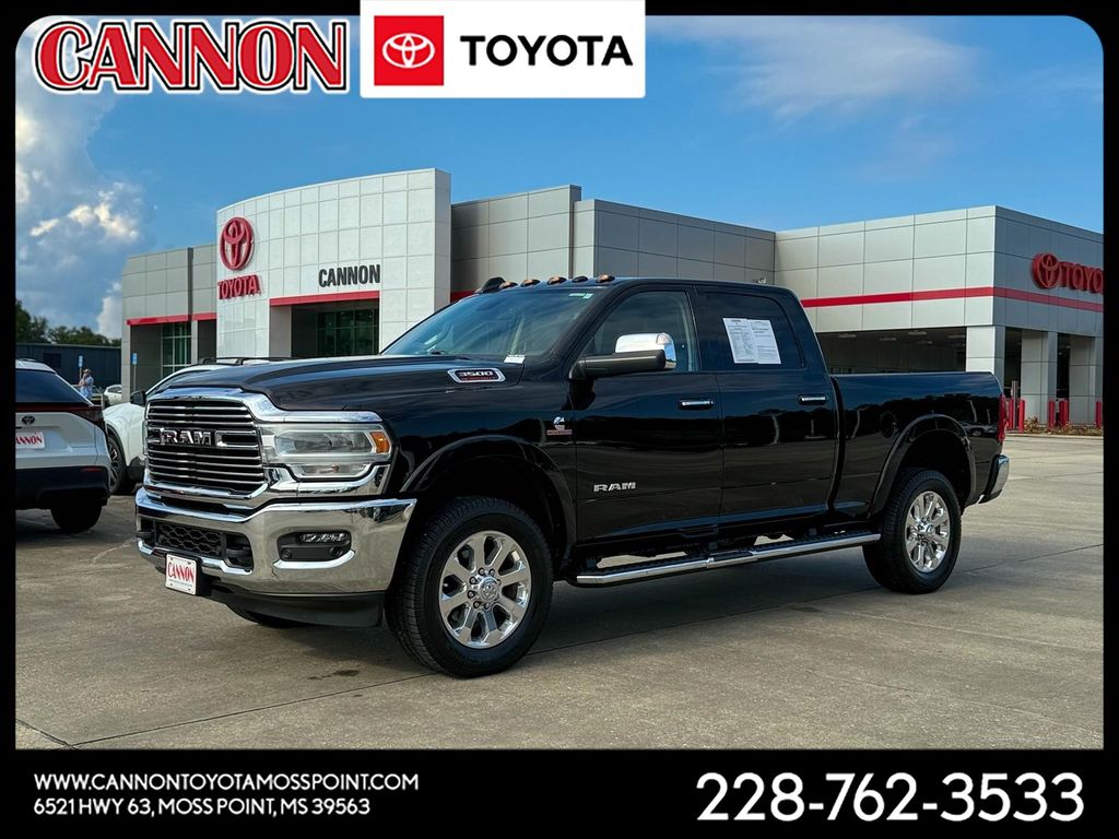 2022 RAM 3500 Laramie Crew Cab 4WD