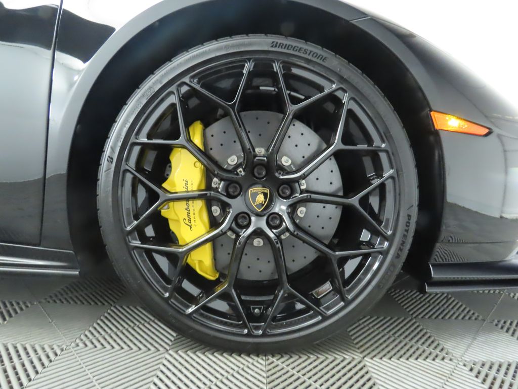 2024 Lamborghini Huracan Tecnica 30