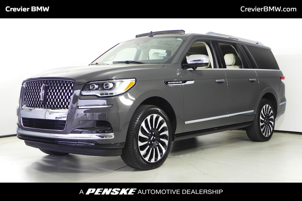 Thumbnail: 2023 Lincoln Navigator L - 1