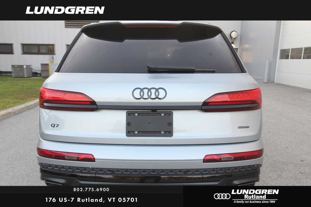 New 2026 Audi Q7 SUV