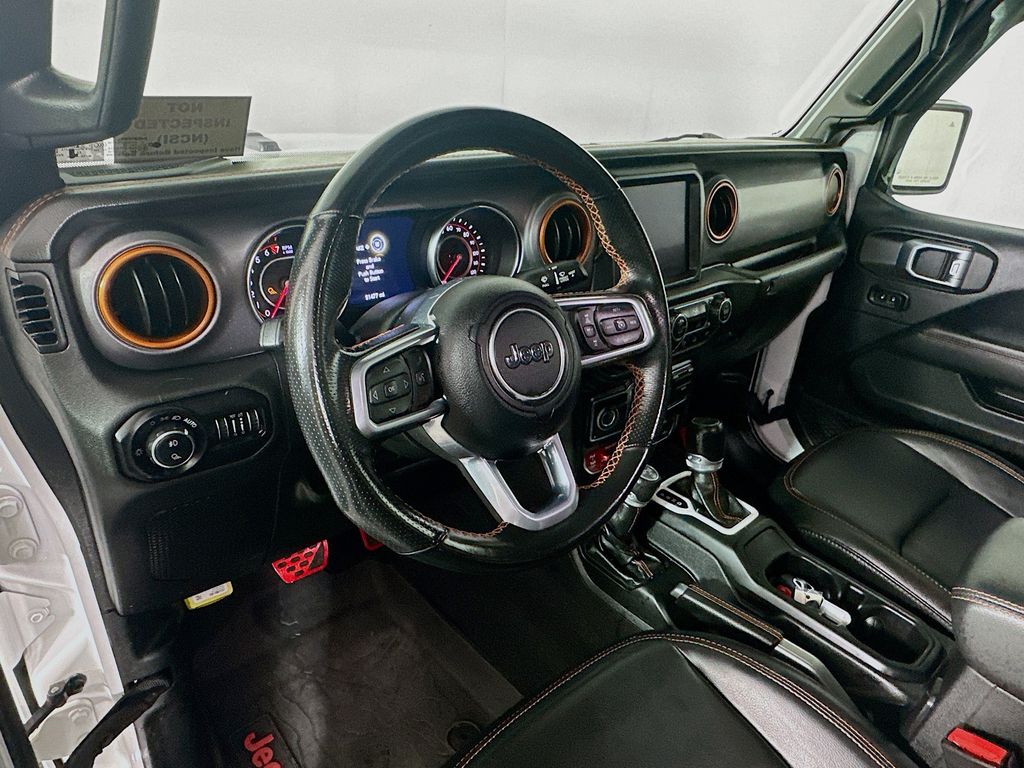 Used 2021 White Jeep Mojave image 30