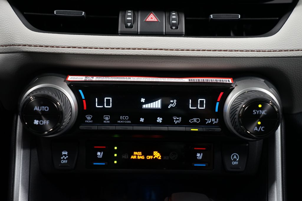 Thumbnail: 2025 Toyota RAV4 - 21