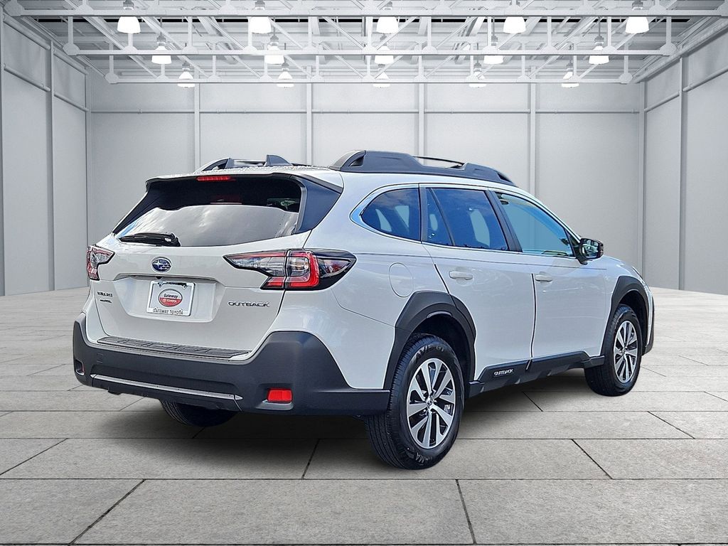 Thumbnail: 2025 Subaru Outback - 5