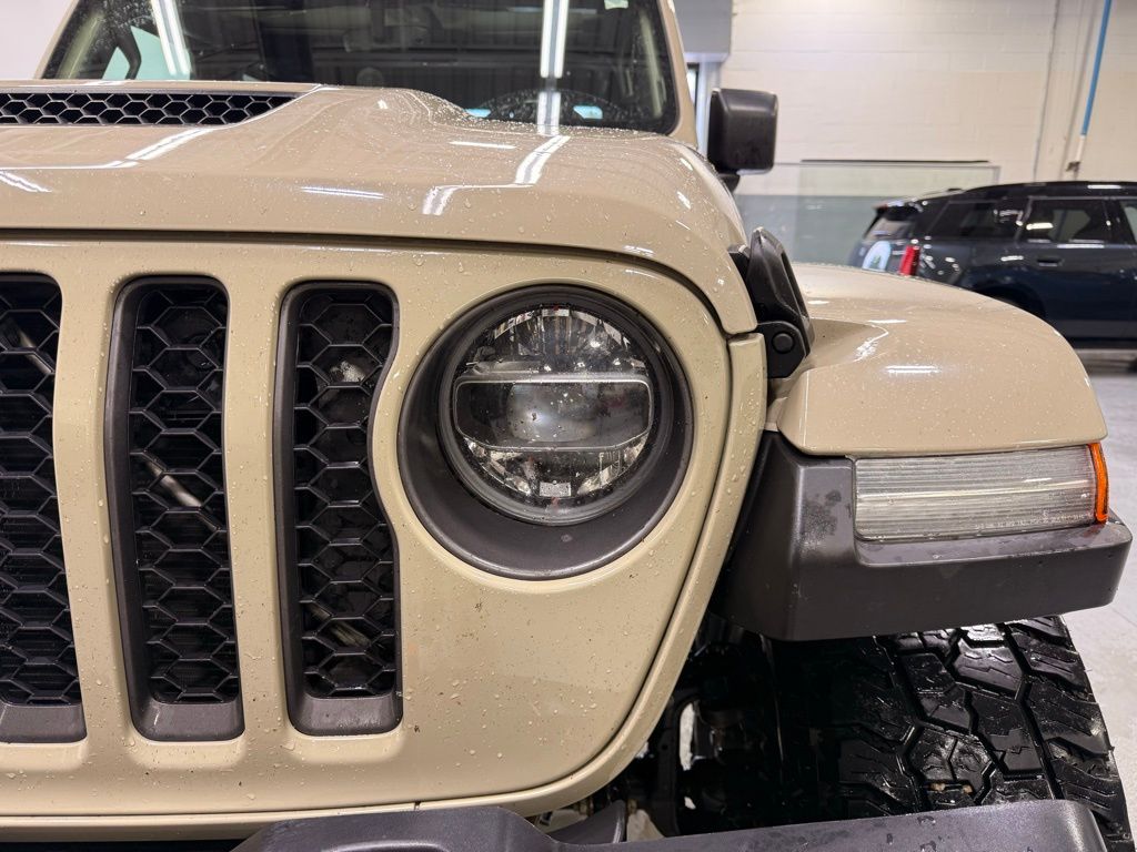 Thumbnail: 2022 Jeep Gladiator - 9