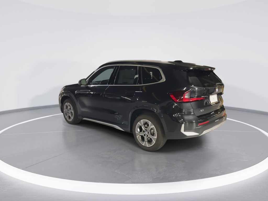 Thumbnail: 2026 BMW X1 - 6