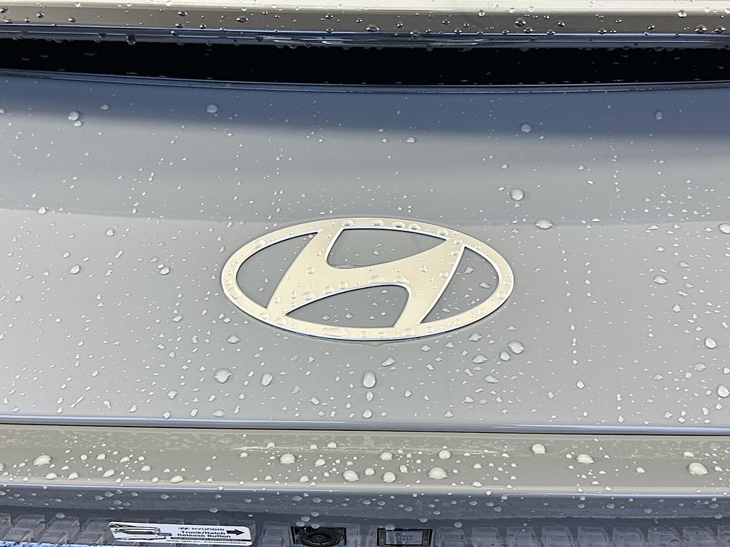 Thumbnail: 2025 Hyundai Ioniq 6 - 22