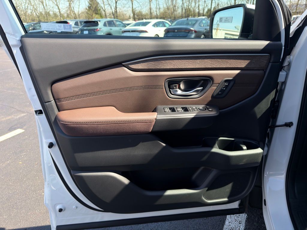 Thumbnail: 2026 Honda Pilot - 17