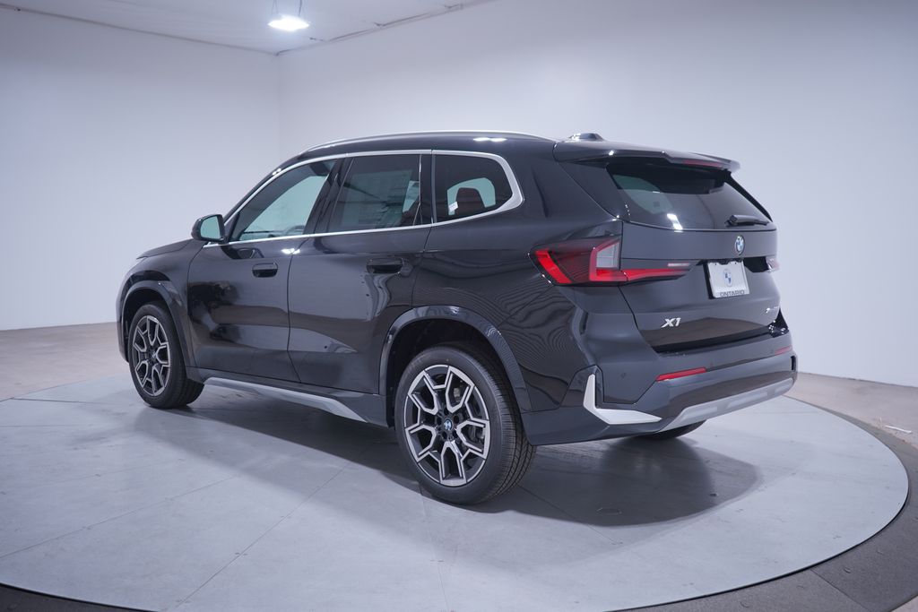 2025 BMW X1 xDrive28i 3