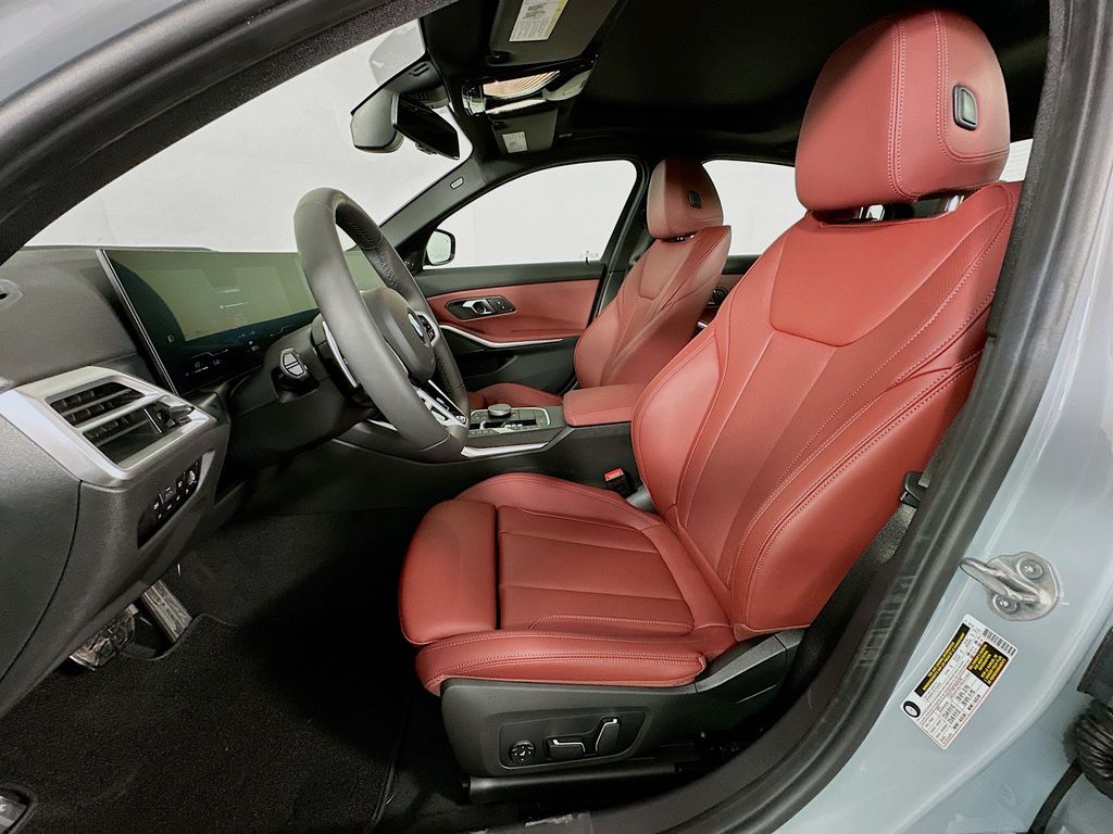 Thumbnail: 2026 BMW 3 Series - 16