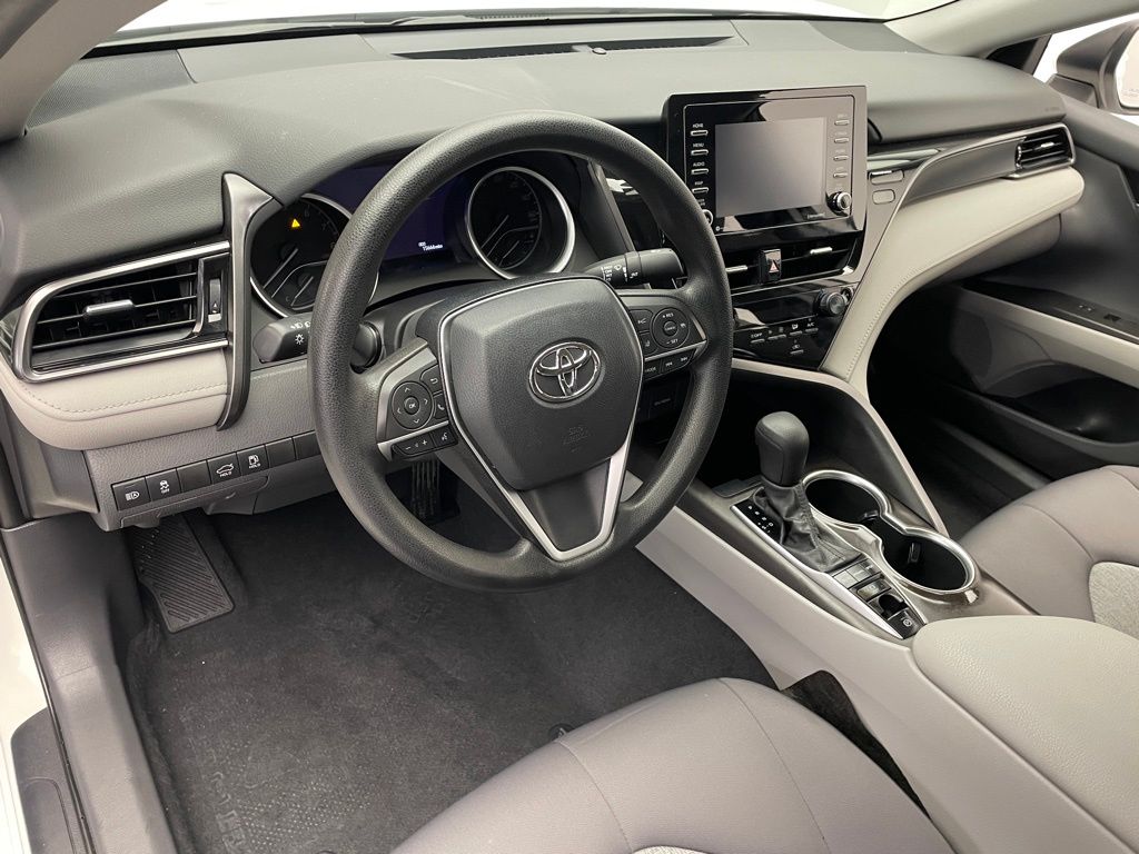 2022 Toyota Camry LE 8