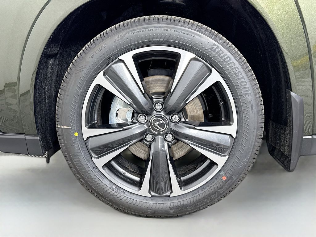 Thumbnail: 2025 Lexus UX - 23