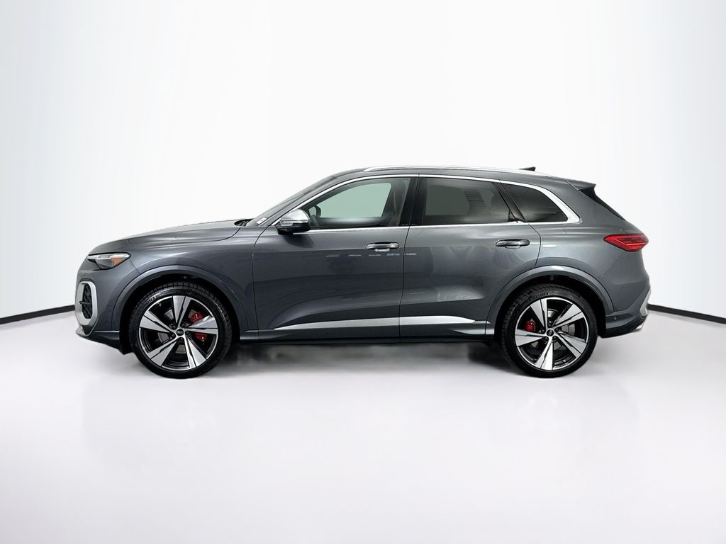 Thumbnail: 2025 Audi SQ5 - 8
