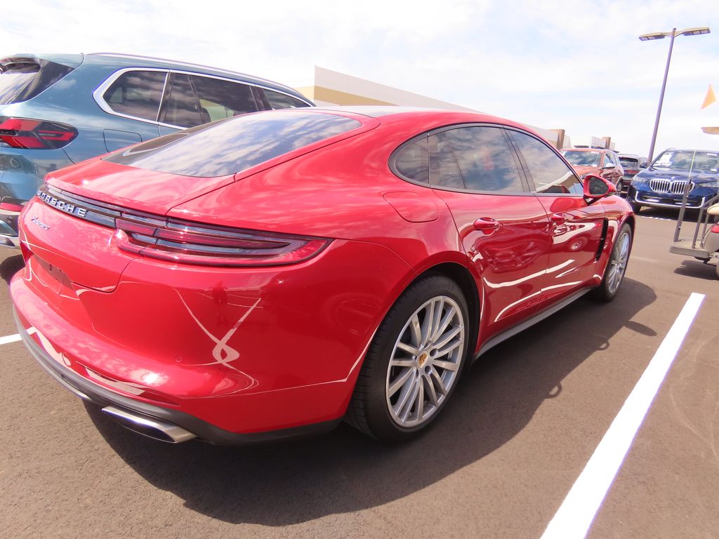 Thumbnail: 2017 Porsche Panamera - 3