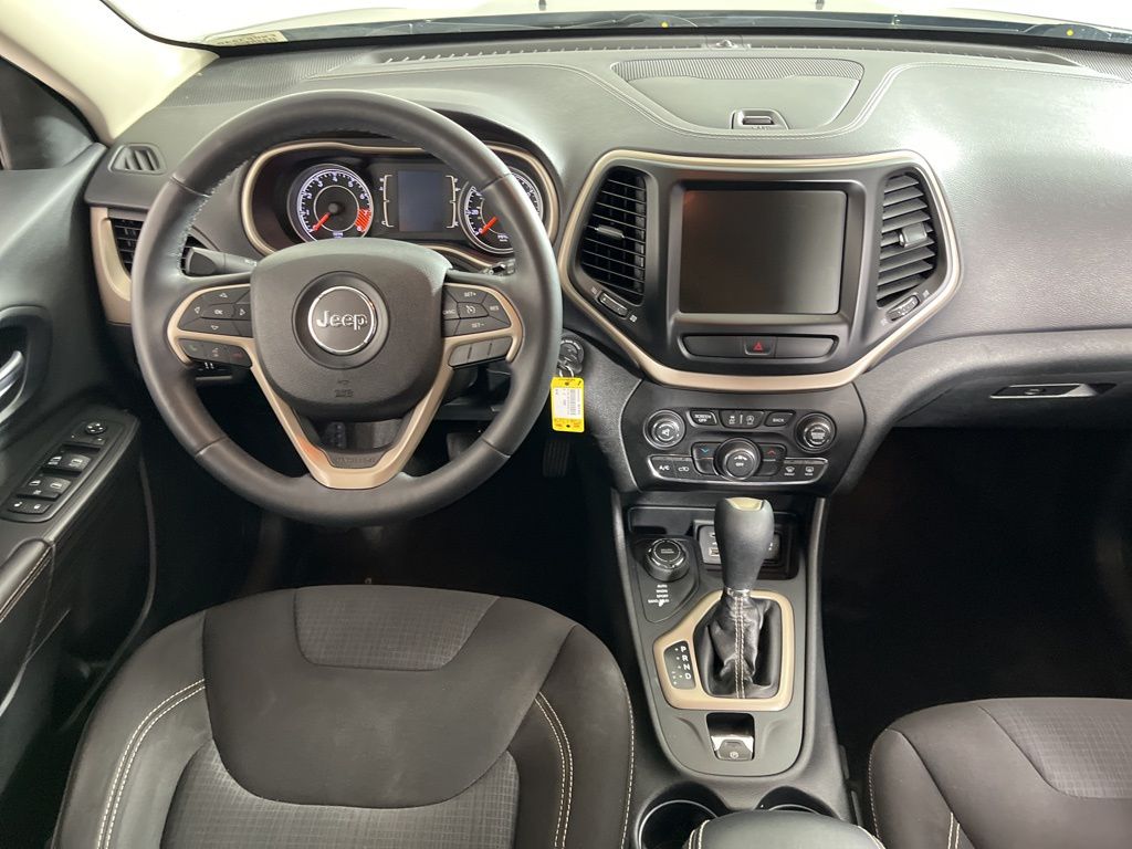 Thumbnail: 2015 Jeep Cherokee - 5