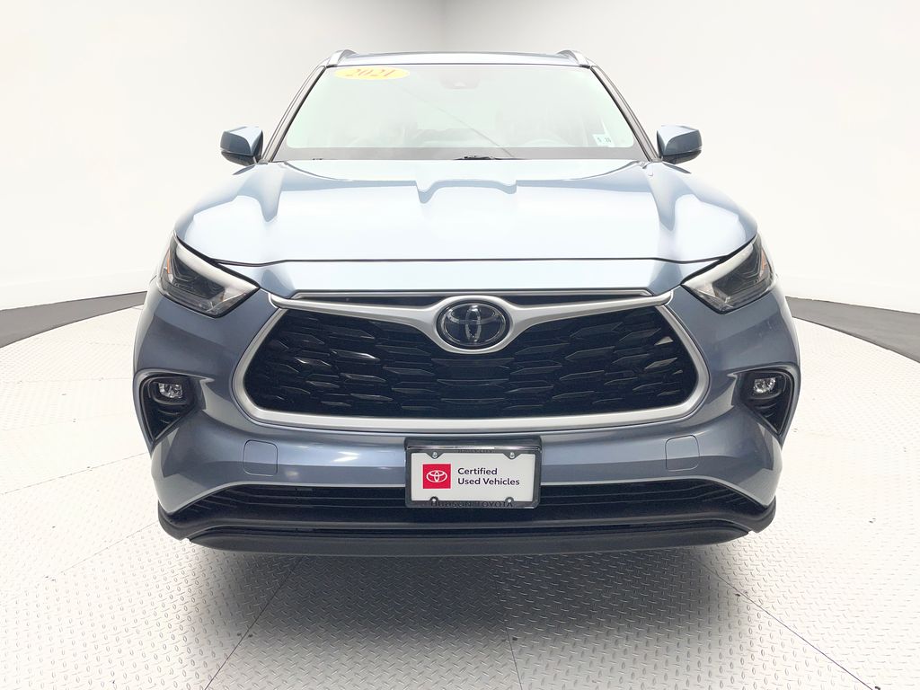 Thumbnail: 2021 Toyota Highlander - 2