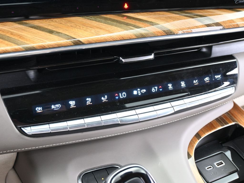 Used 2021 Black Raven Cadillac Sport Platinum image 34