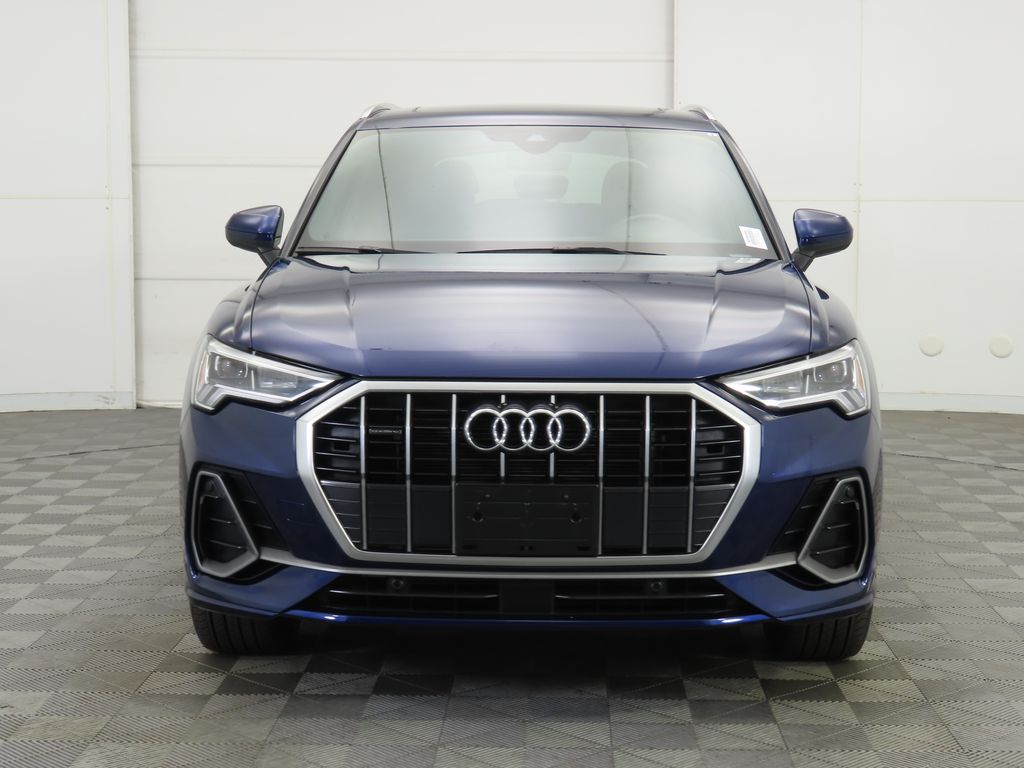 Thumbnail: 2023 Audi Q3 - 2