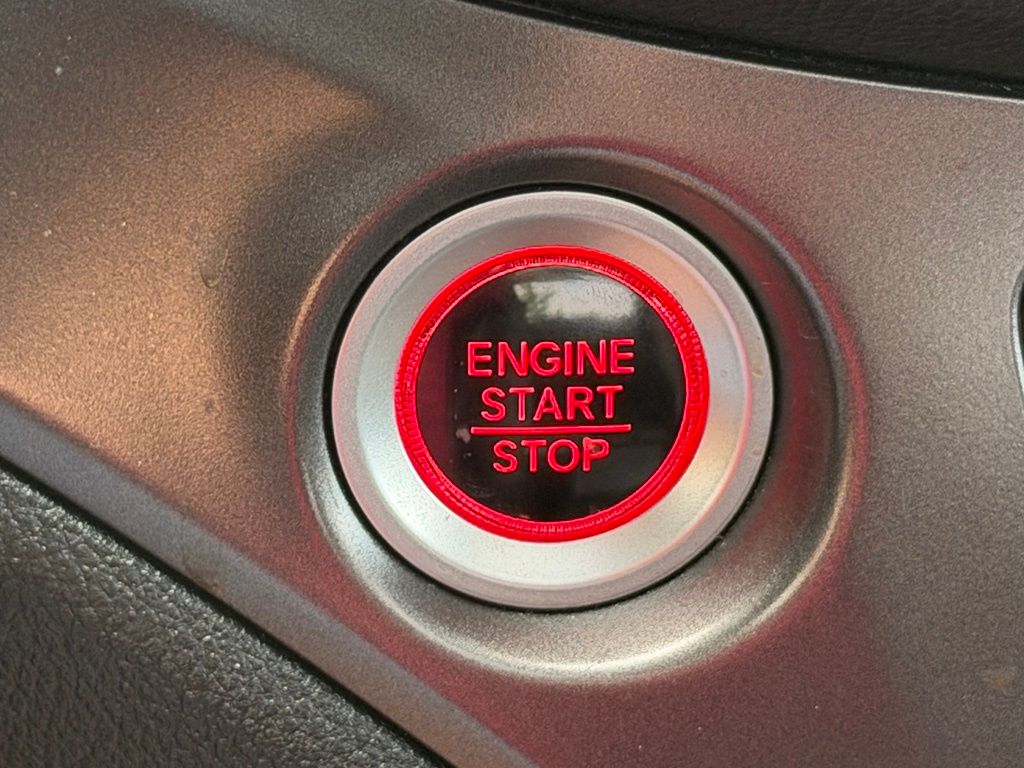 Used 2023 Black Honda EX-L image 18