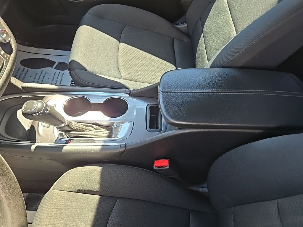 Used 2016 Black Chevrolet LT image 27