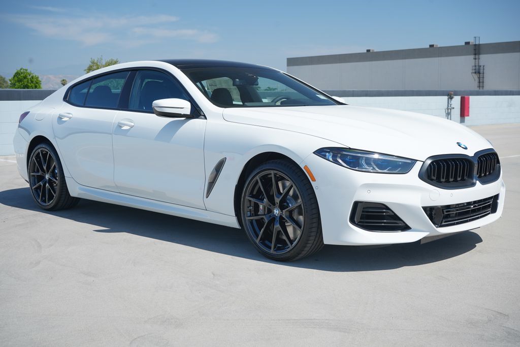 Thumbnail: 2026 BMW 8 Series - 3