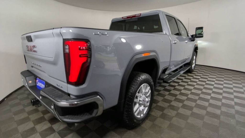 2024 GMC Sierra 2500HD SLT 8