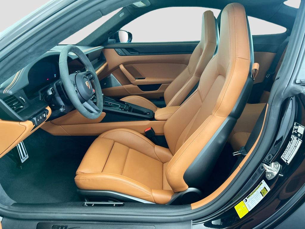 Thumbnail: 2026 Porsche 911 - 5