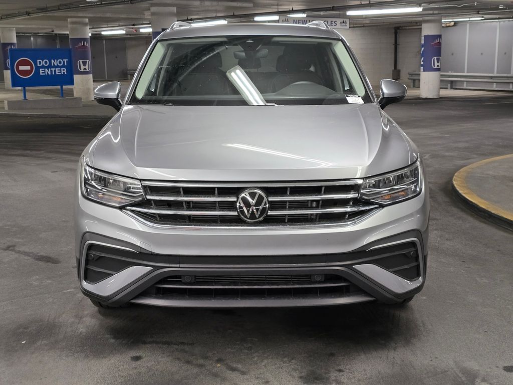 2024 Volkswagen Tiguan 2.0T SE 13