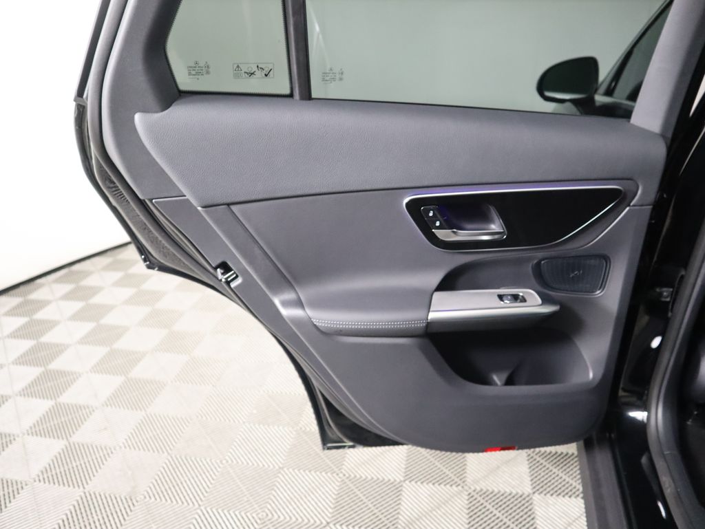 Thumbnail: 2026 Mercedes-Benz GLC - 27