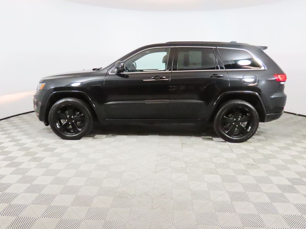 Thumbnail: 2015 Jeep Grand Cherokee - 2