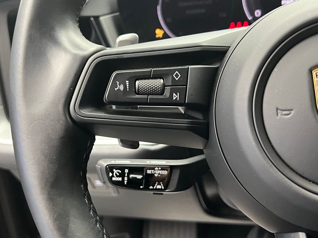 Thumbnail: 2024 Porsche Cayenne - 8