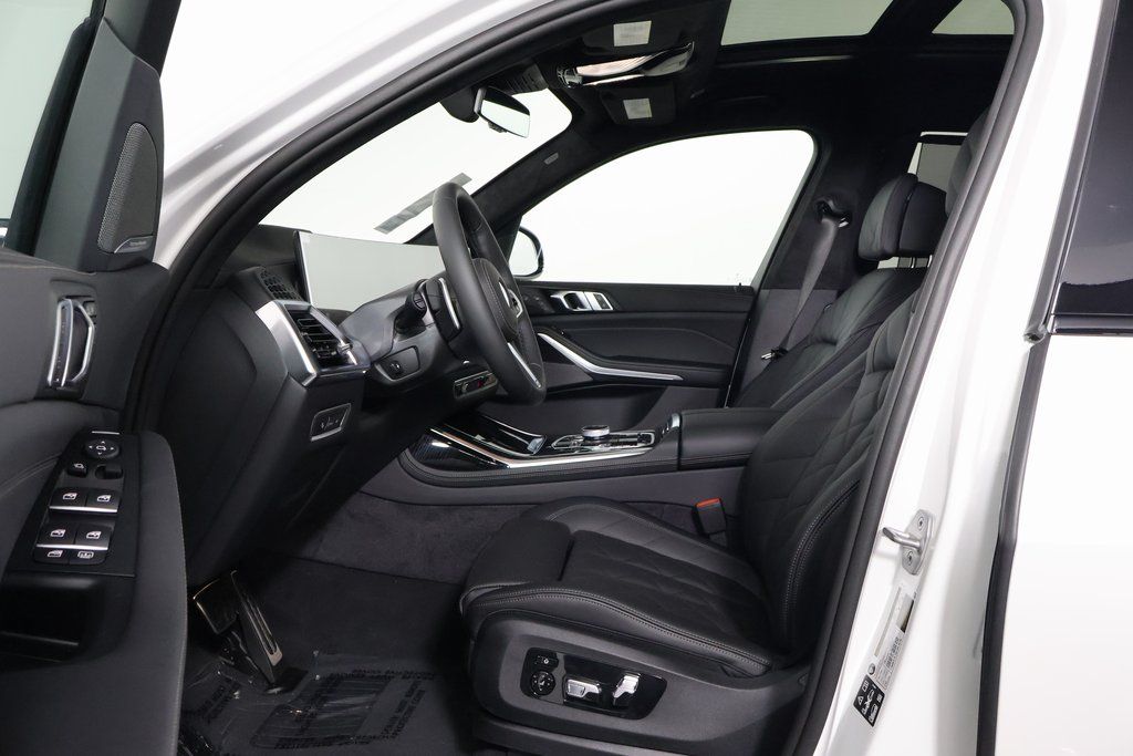 Thumbnail: 2026 BMW X7 - 5