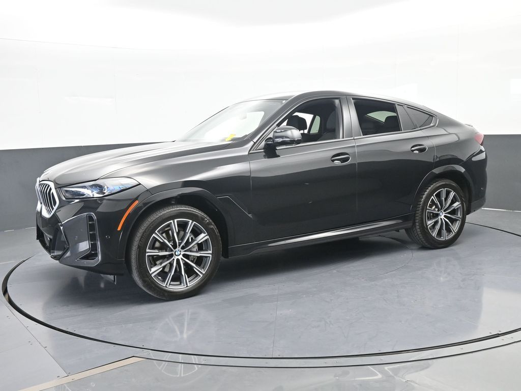 Used 2025 Black Sapphire Metallic BMW xDrive40i image 2