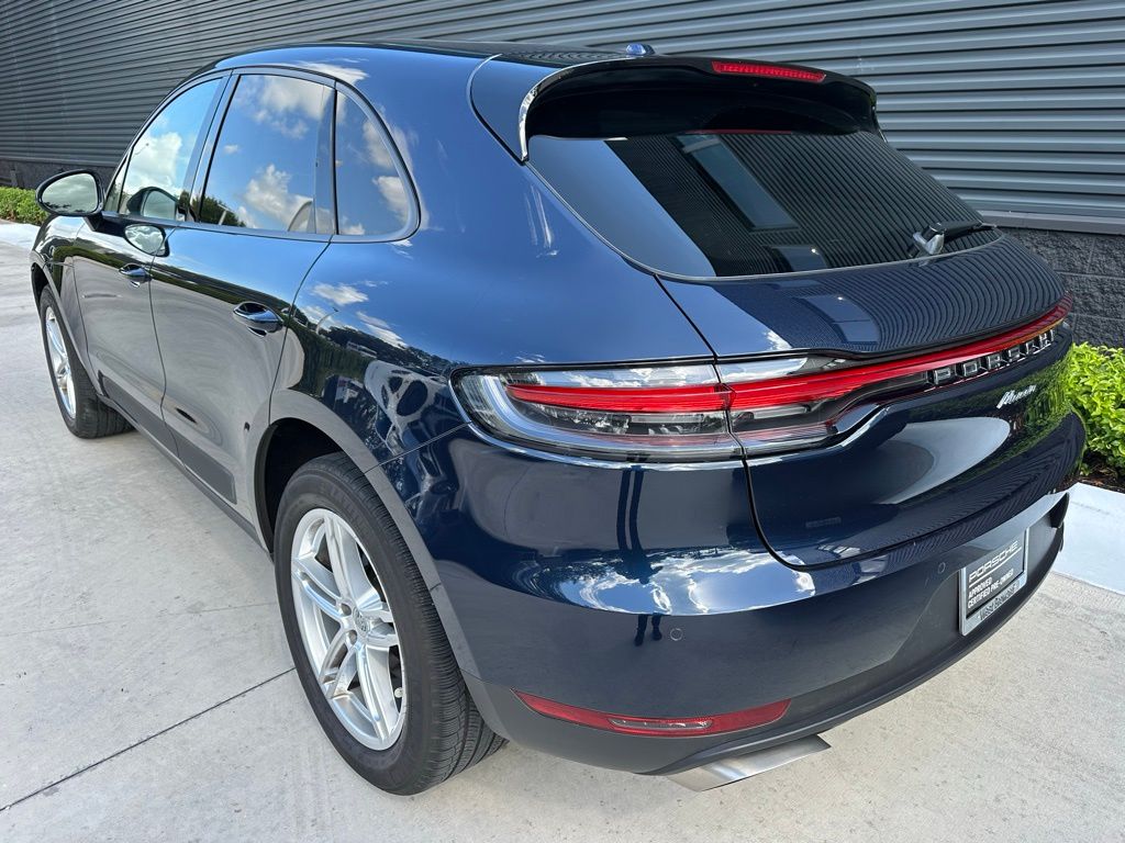 Thumbnail: 2020 Porsche Macan - 3