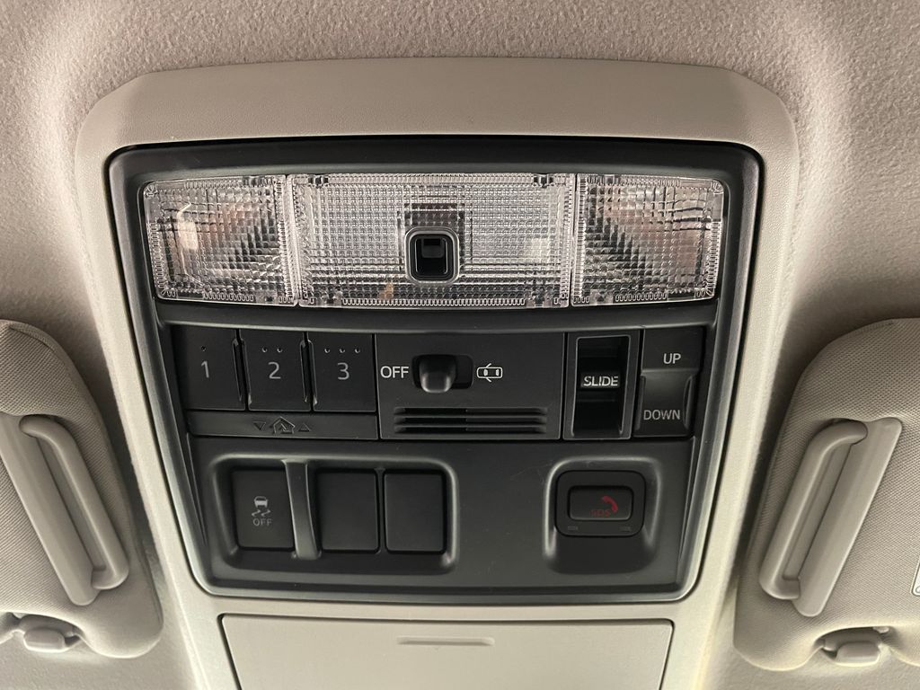 2022 Toyota 4Runner SR5 32