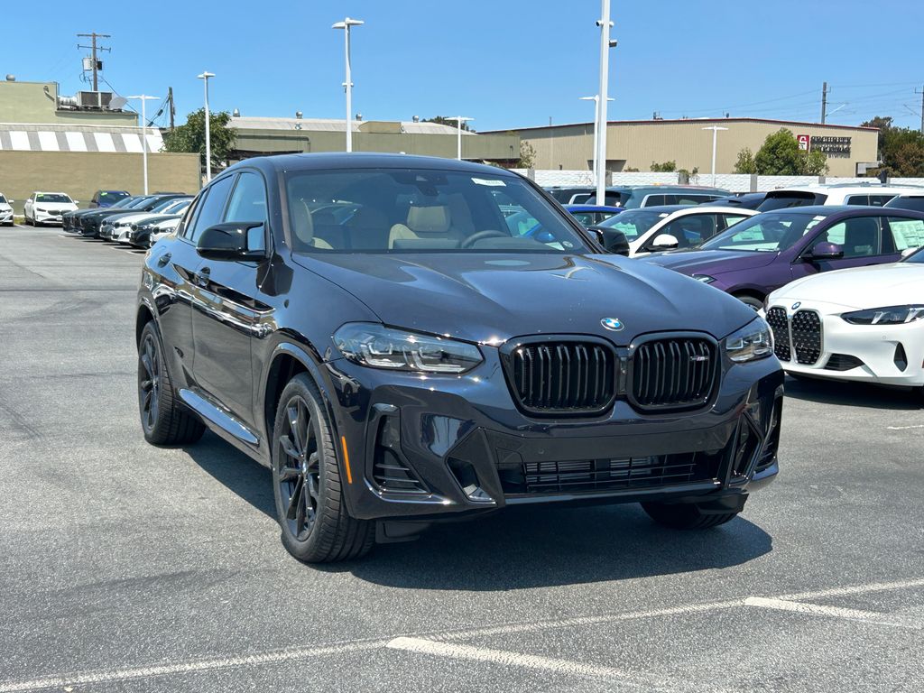 Thumbnail: 2025 BMW X4 - 7