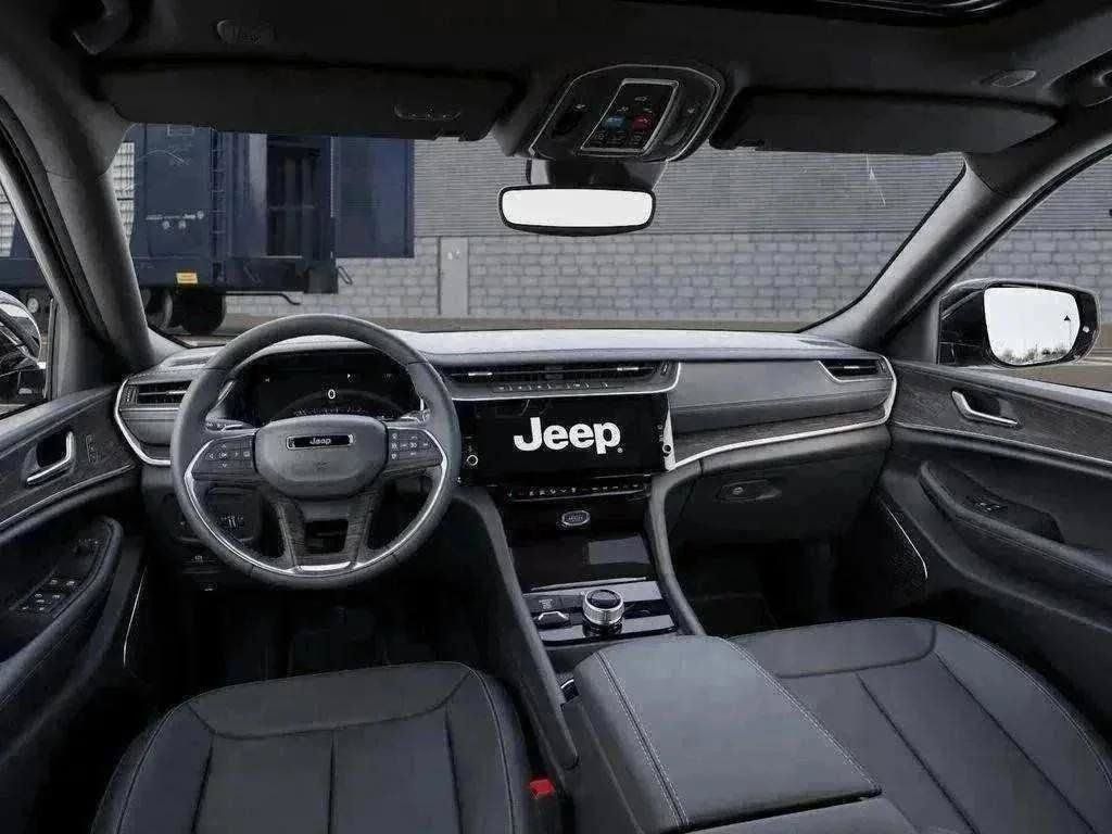 New 2026 Jeep Grand Cherokee SUV