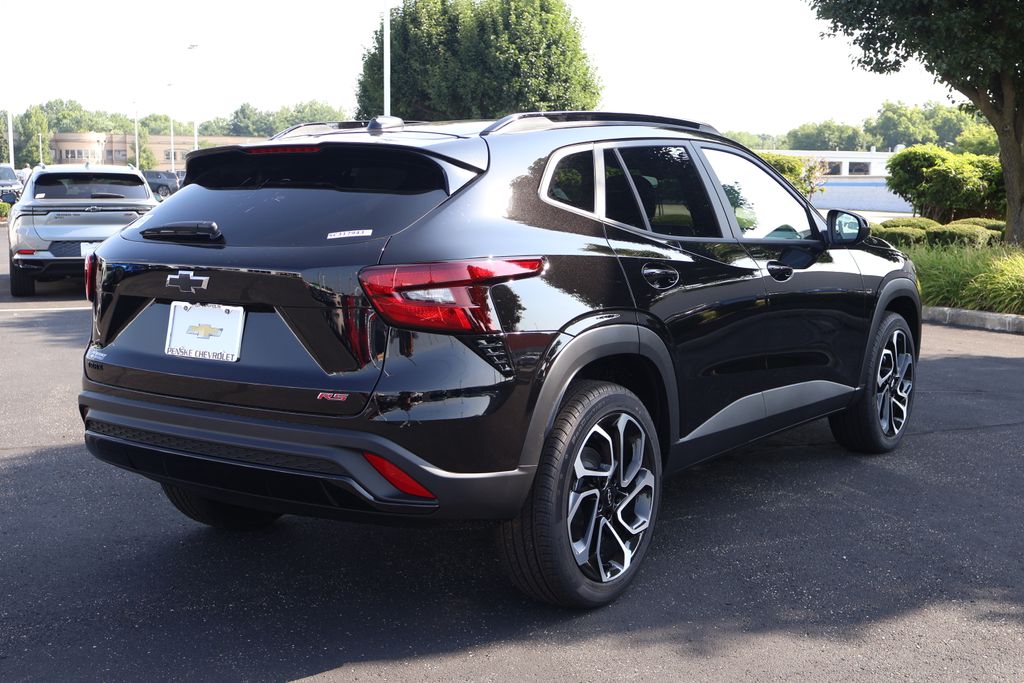 Thumbnail: 2025 Chevrolet Trax - 8