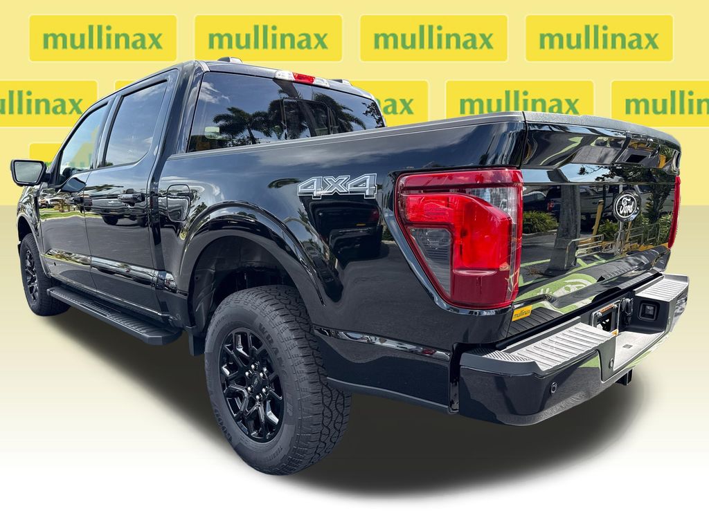 New 2026 Black Ford XLT image 4