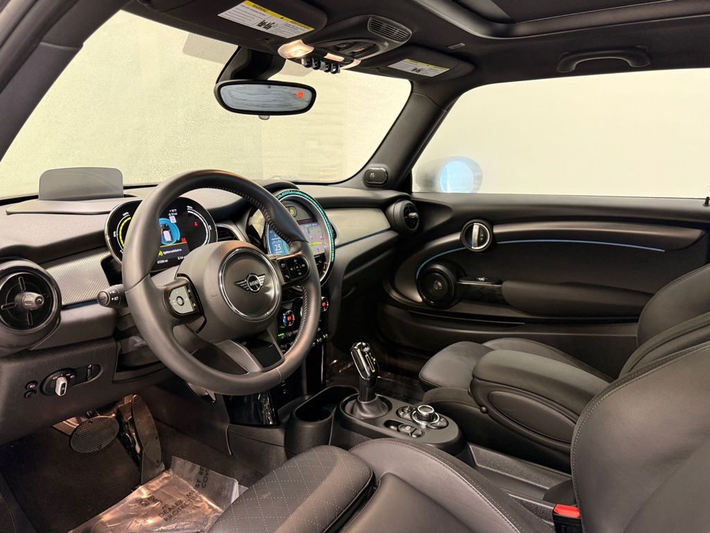 Thumbnail: 2024 MINI Cooper - 11