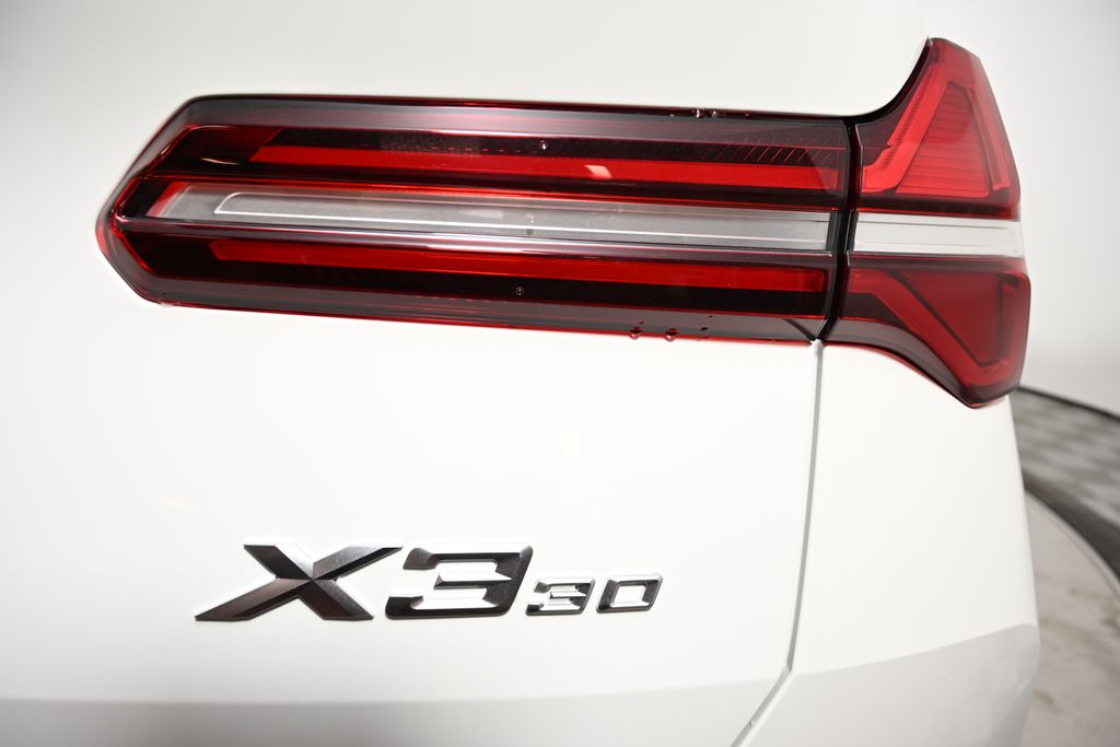 Thumbnail: 2025 BMW X3 - 11