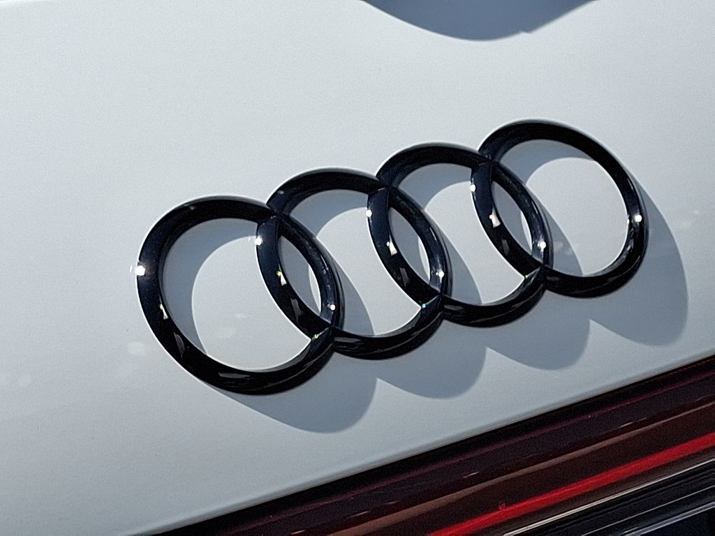 Thumbnail: 2024 Audi Q4 e-tron - 28