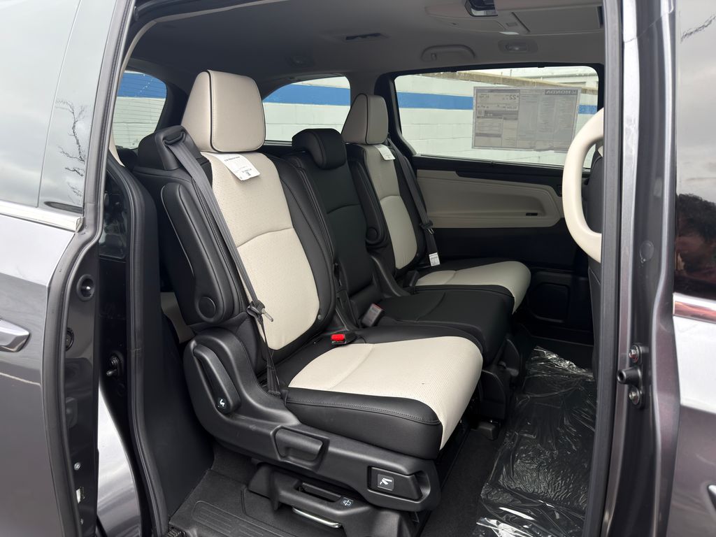 Thumbnail: 2026 Honda Odyssey - 24