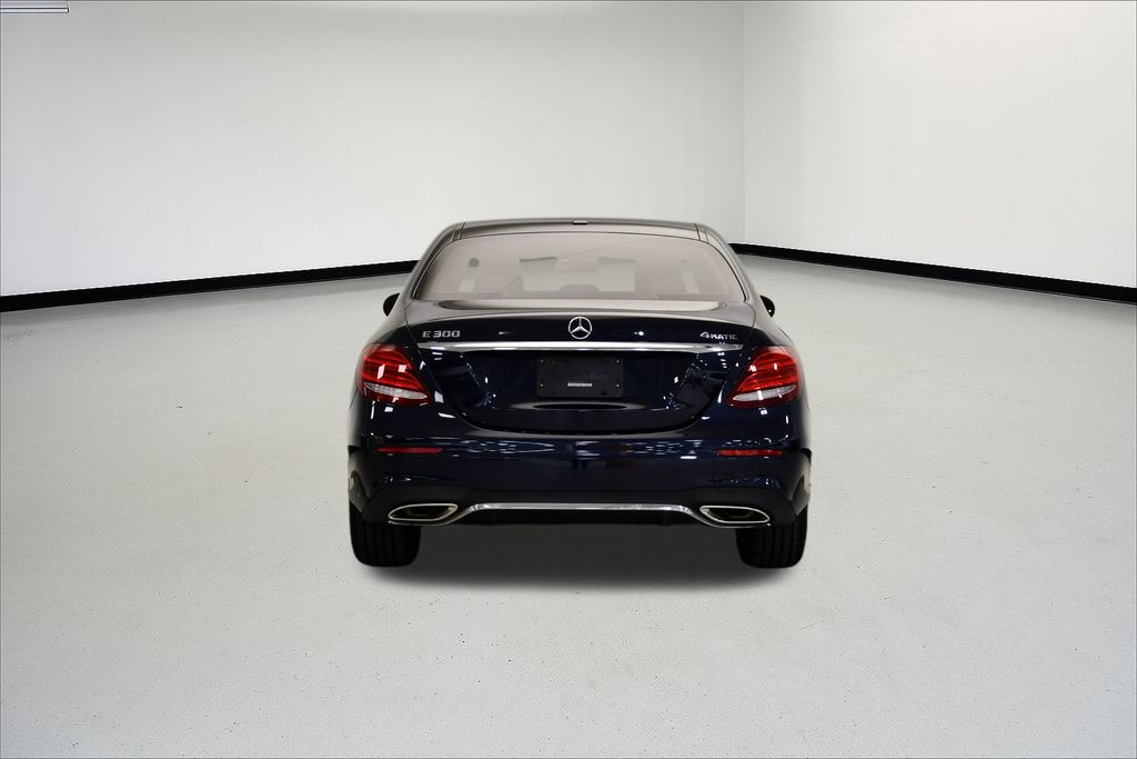 Thumbnail: 2019 Mercedes-Benz E-Class - 4