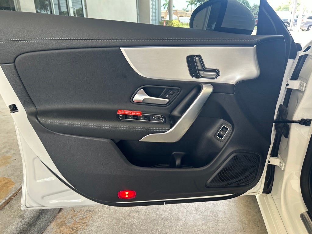 Used 2025 White Mercedes-Benz CLA 250 image 35