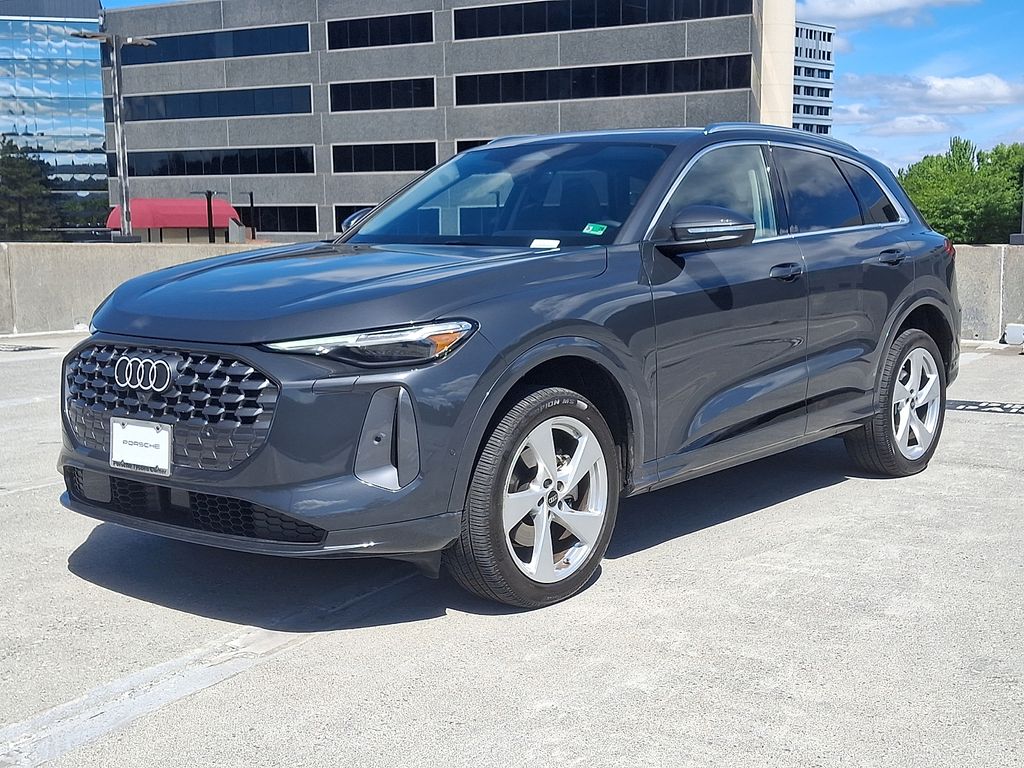 Thumbnail: 2025 Audi Q5 - 1